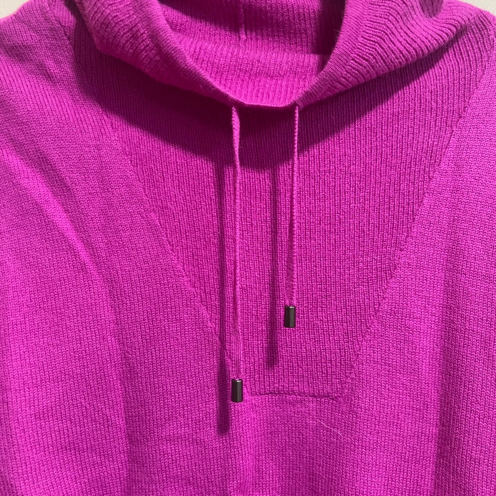 Halston Heritage Magenta Loose Turtleneck Sweater 100 Merino Wool - Picture 2 of 5